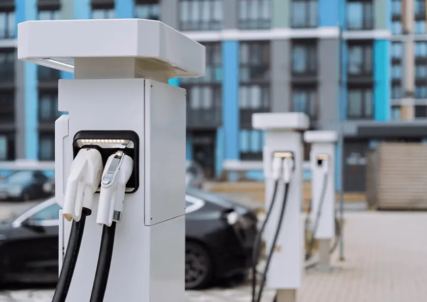 Eine E-Ladesäule für Elektroautos 